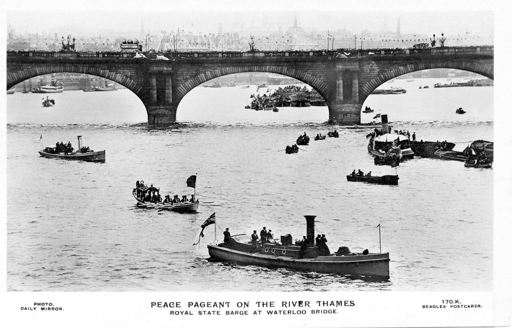 London Peace Pageant,London Waterloo Bridge,Royal Barge 1919,river view
